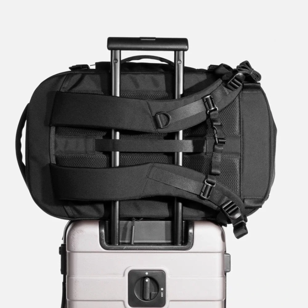 Aer Travel Pack 2 33L Black Like New